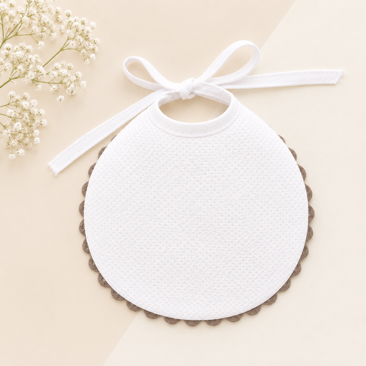 Babero en Piqué Blancol & Beige Personalizable