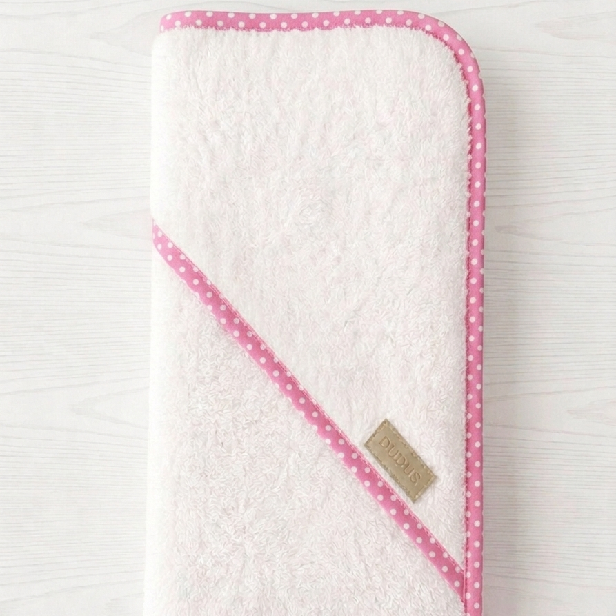 Capa de Baño de Topitos Bordada